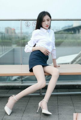 [YMS] Vol.023 Beinmodell Yi Ming OL macht Fotos von wunderschönen Beinen, während sie sich auf der Terrasse ausruht[58P]