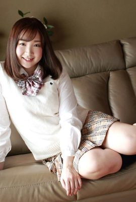 (Saori) Studentin der großen Schwester, die im Ausland arbeitet (25P)