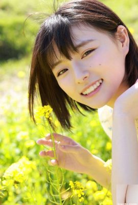 Japans süße kleine Fee mit kindlichem Gesicht zieht mutig ihren Körper aus und enthüllt einige sexy Fotos – Hazuki Yuki (63P)
