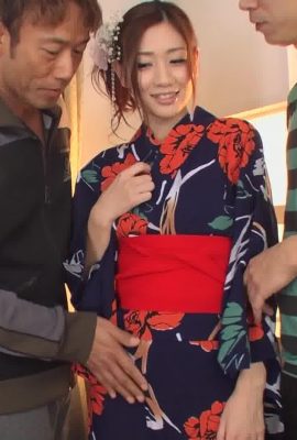Yukata Nadeshiko tritt gegen ihre schlaffe Haut – Kaori Maeda (115P)