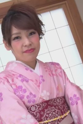 Eine berühmte Schönheit wird ruhig auf Ihre Anfragen reagieren – Kotomi Yamasaki (110P)