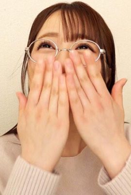 (Video) Ein schlichtes Mädchen mit Brille aus Fukui ist ein Wunder mit riesigen Brüsten der nationalen Schatzklasse. Ah, also… (19P)