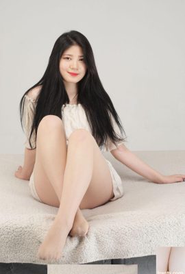 Fotos eines blonden und rundlichen jungen koreanischen Schönheitsmodells – Cher (41P)