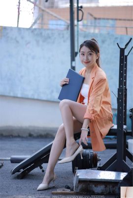 [IESS]Si Xiangjia Xiaojie „Orange Jacke“[88P]