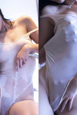 Festlandchinas Topmodel „It’s A’Zhu“ wurde dafür bezahlt, Fotos von ihrem nassen Körper in der Badewanne zu machen, bei dem ihre Schamhaare herauskamen (93P