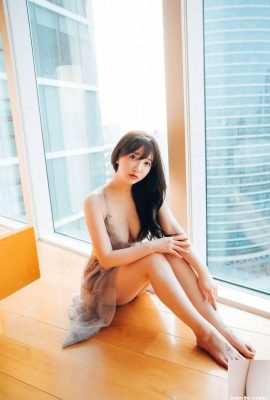 Auffällige und explizite Privatfotos der tätowierten koreanischen Modelschönheit Sun Lele (41P)