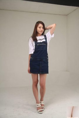 Koreanisches hübsches junges Studentenmodel zieht Fotos aus – Yelin (48P)