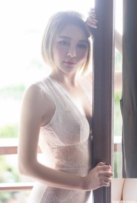 Die einsame junge Frau Kai Zhu entblößt zarte Brüste, einen wunderschönen Körper und sexy Privatfotos (54P)