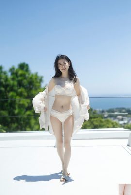 Megumi Uenishi reinweiße glänzende Haut (71P)