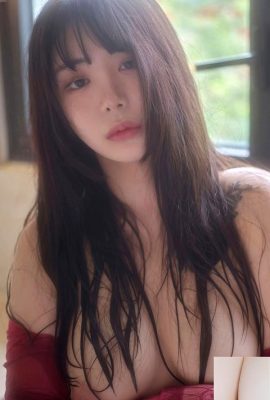 Foto des nassen Körpers der koreanischen Schönheit Wuyo im burgunderfarbenen Pyjama (36P)