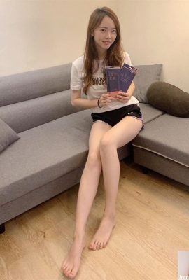 (Online-Sammlung) Fotoalbum „Schöne Beine“ des taiwanesischen Mädchens Zoey mit ihren weißen, glatten langen Beinen (21P)
