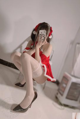 (Online-Sammlung) Sozialhilfemädchen Xiao Ning hasst „Christmas Silk Legs“ VIP Exclusive (45P)
