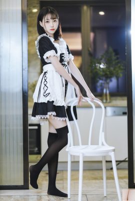 Xu Lans Nahaufnahme der schönen Beine in LANs „Pure Maid“ wird umso heißer, je länger man sie betrachtet (40P)