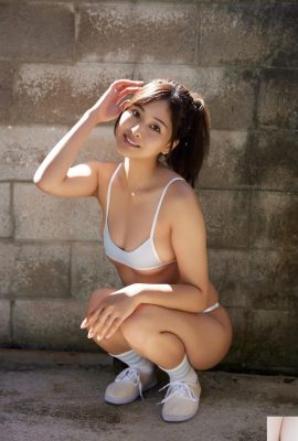 (Akiko Shimomura) Die Linien sind perfekt und die sexy, prallen Brüste quellen fast über … (13P)