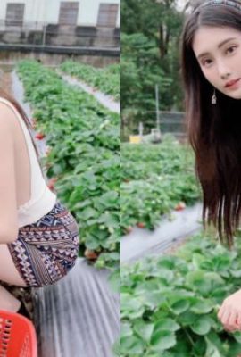 Die sexy kleine Fee Queenta Xu Yier geht mit ihrer eigenen „Kondensmilch“ Erdbeeren pflücken (11P)