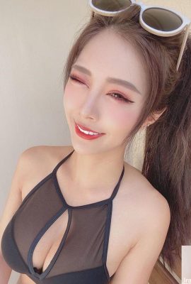 Das heiße Model „Gao Xuan Kimmy“ mit superelektrischen Augen auf der Rennstrecke (17P)