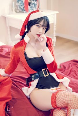 SAINT Photolife – Yuna – Vol.24 Merry Yuna)s Weihnachten (65P)