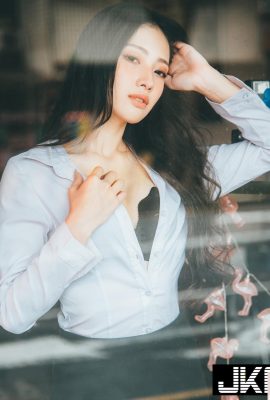 Das hübsche Mädchen Xia Muguang macht ein sexy Selfie mit tiefem Ausschnitt und zeigt ihre gute Figur!  (29P)