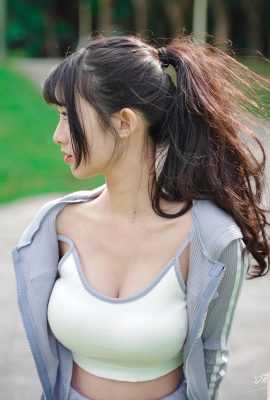 Das hübsche Mädchen „Youxin“ hat ein elegantes Aussehen und starke Kurven, und je mehr man sie ansieht, desto heißer wird sie (10P)