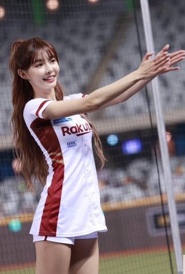 Die bezaubernde Cheerleader-Göttin „Yuri Chen Yirui“ bringt Fans zum Verlieben! Augen voller Versuchung (10P)