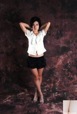 (Chinese Model Collection) Chinesisches Model Xiaohe mit schönen Beinen, nackte Körperkunst (63P)