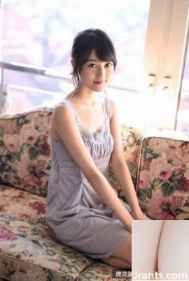 (Nogizaka) Erika Ikuta (19), eine ernsthafte junge Dame, ist für ihren Fotobuchauftritt sehr beliebt (24P)