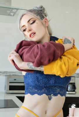 (Suicide Girls) 08.11.2024 – Torro – Juicy (49P)