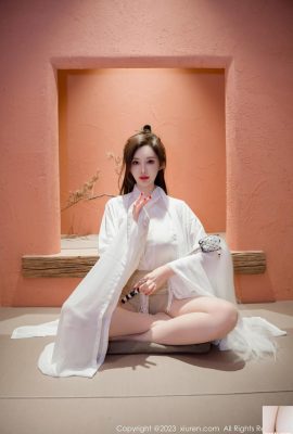 Zhou Yan Xixian Tante Styling White Road Robe (95p)