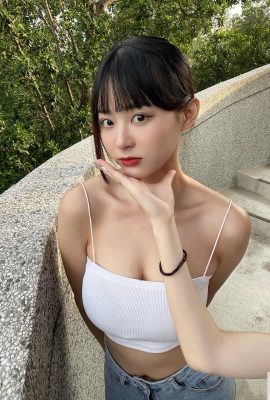Unschuldige Augen „Yu Jiayi Angelene“ ist so voll, dass es mit weißen und schönen Brüsten überlaufen wird (14p)