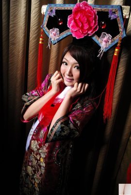 Winnie Xiaoxue und Xiaoyu „Neujahrsgrüße an Prinzessin Zhen Huan“ (59p)