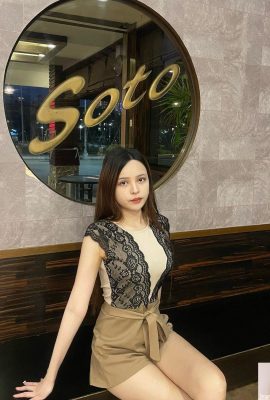 Die sexy Befreiung „Schaf 2.0“ hat eine schöne Figur, die sich abzeichnet (22p)