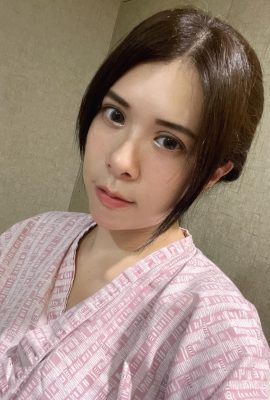 Die perfekte Kurve des oberen Umfangs „yun_chen“ ist so attraktiv (13p)