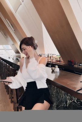 Die atemberaubende Schönheit Victoria, der Guoguang unterstützt wurde, hilft zu erscheinen ~ sieht wunderschön aus und hat eine hübsche Figur (8p)
