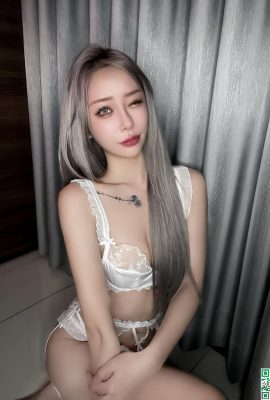 „Li Xiaowen“ Charming Curvesty Beauty (21p)
