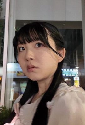 Mashiro Fuwari: Eine weibliche stehende Studentin mit einem geheimen Bericht darüber, warum sie am Abend steht! Makotoshi