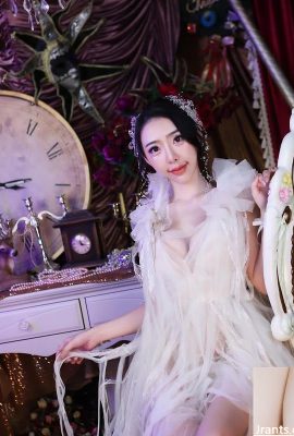 „Peng Xiaoyun“ zeigt die Unruhen der weißen und zarten Ältesten im Internet (10p)