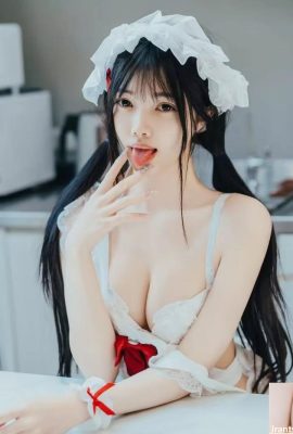 Sexy Modell „Minqi“ ist so schön (10p)