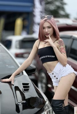 Das arrogante Automodell? (Jing Queyi mag eine Klage sehr, und ihre Figur ist auch sehr gut (13p)