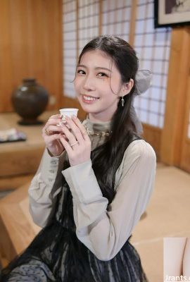 Sweet Girl „Long Liweii“ hat eine perfekte Figur und keine Fehler (10p)