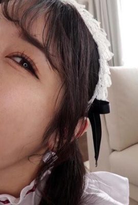Onosaka Yuika: (4K) Schöne Brüste und schöner Hintern … eine schöne Mädchen mit langem schwarzem Haar und heller Haut grinst … (21p)