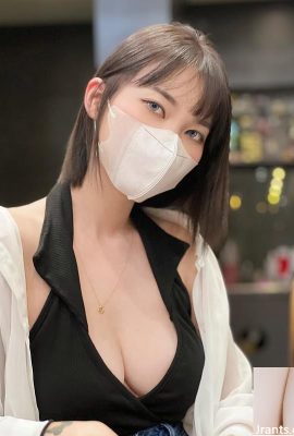 Zeigen Sie Ihre schöne Figur und gebogene Wangen. T-Won Rich⒀fress Freunde loben dich (10p)
