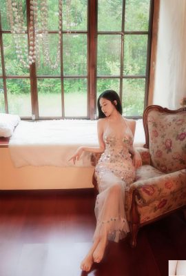(Nationales Modell menschlicher Körper) Nnian“Sequin transparentes Kleid“ (57p)