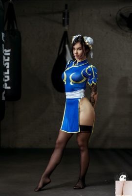 (Suicide Girls) 15. Juni 2025 – Wein – Auf der Suche nach einem Sparring (40p)