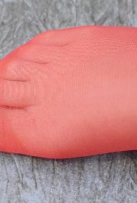 (Legku-Foto) Nr. 010 Ausgabe von Langbeinmädchen mit transparenten roten Strümpfen (32p)