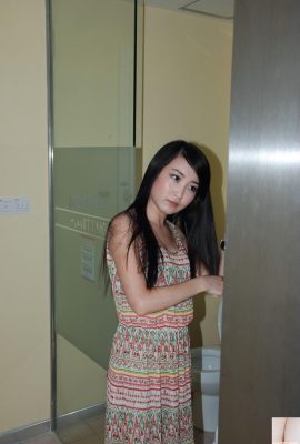 Privatfoto des chinesischen Modells kleiner Baum menschlicher Körper (93p)