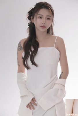 „Lina Xiangning“ Der turbulente obere Umfang und die enge Taille sind zu sexy (10p)