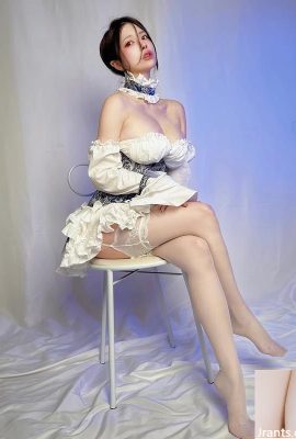 Großäuges süßes Mädchen „Chuchu Chiba“ hat eine großartige Figur, die die Menschen beeindruckt macht (10p)
