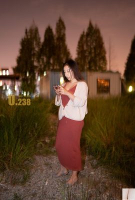 Privatfoto des chinesischen Modells Little Fairy Body Shots – 1 (125p)