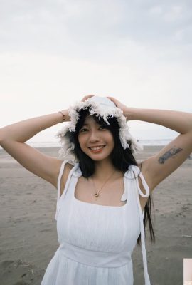 „Cemei“ süßes Aussehen verbirgt heißes Kurven Körper ist verführerisch (10p)