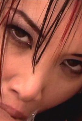 Sexy Mädchen in schwarzen Strümpfen wird vom großen Schwanz eines Macho-Mannes (15P) hart in den Anus penetriert